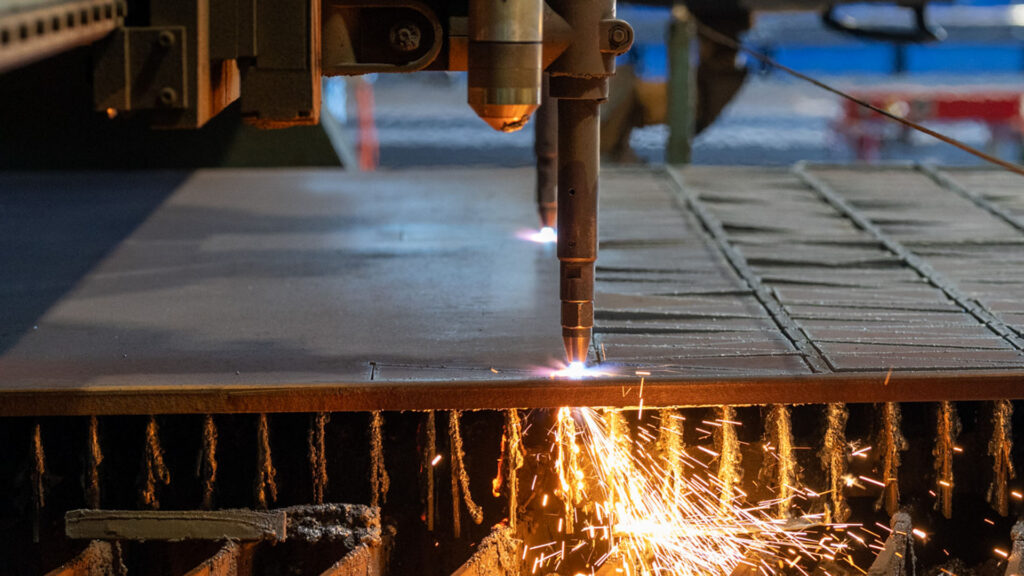 Flame and plasma cutting and bevelling